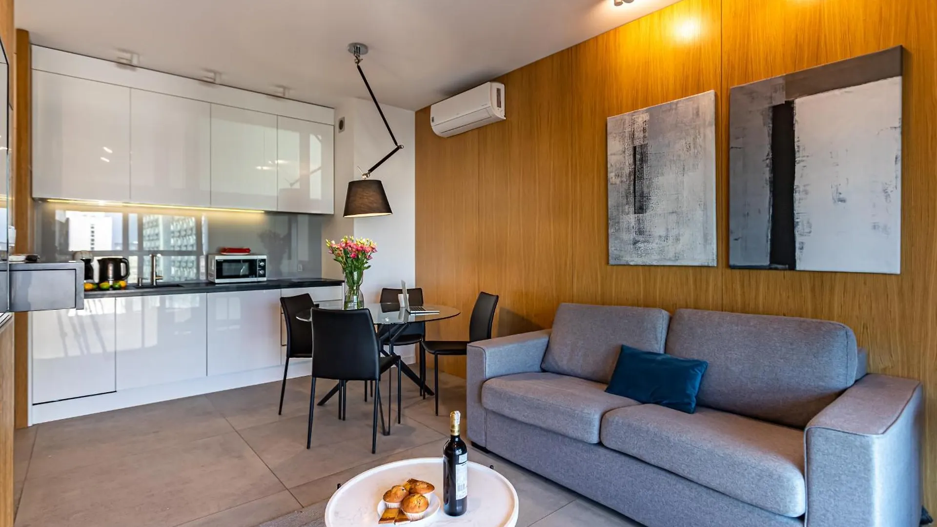 Mennica Residence Deluxe Warsaw Apartment